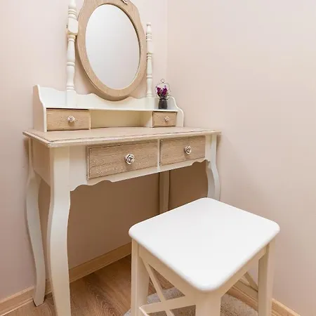 Bright & Cozy 1bd Flat With A Terrace And Parking *