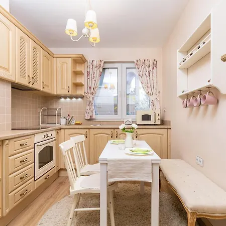 Bright & Cozy 1bd Flat With A Terrace And Parking Plovdiv