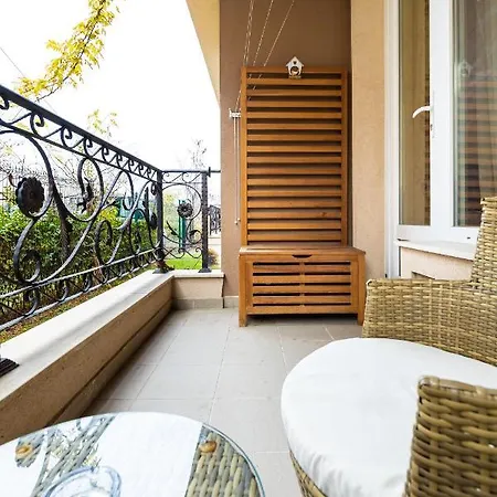 Bright & Cozy 1bd Flat With A Terrace And Parking Apartment *