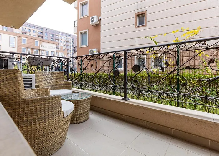 Bright & Cozy 1bd Flat With A Terrace And Parking By Flat Mаnager * Plovdiv