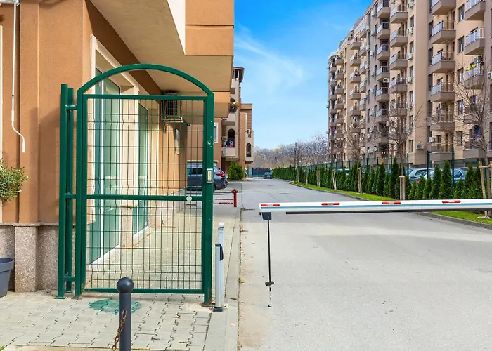 Apartment Bright & Cozy 1bd Flat With A Terrace And Parking By Flat Mаnager